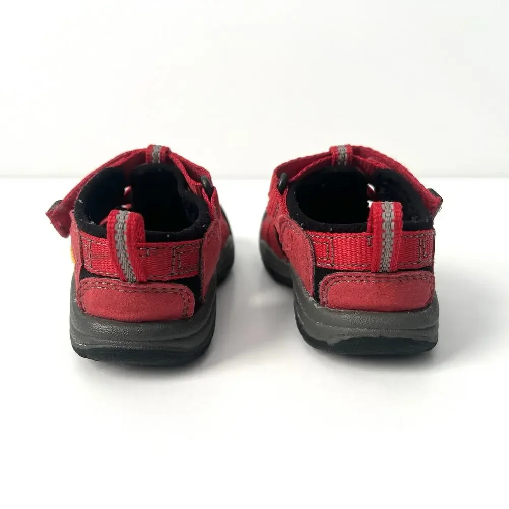 KEEN Newport H2 Red Black Closed Toe Walking Waterproof Baby Toddler Sandals 4